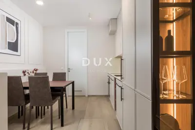 Studio apartment 46 m², Opatija - Centar, by the sea