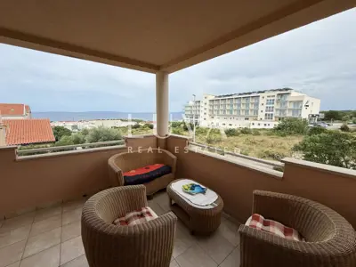 Apartment 58 m², Novalja - center, balcony with sea view