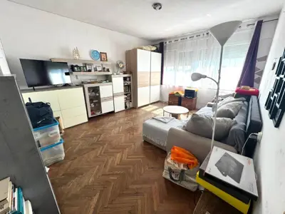 Wohnung 62,74 m², Pula Centar - 2 Balkone und Parkplatz - 5