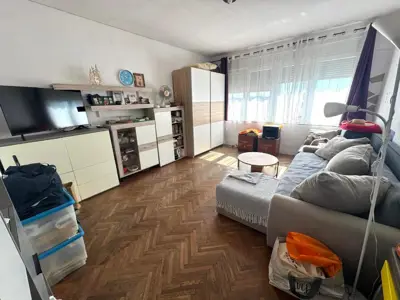 Wohnung 62,74 m², Pula Centar - 2 Balkone und Parkplatz - 6