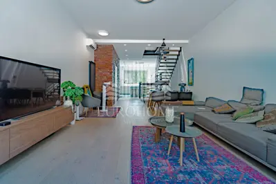 Apartment 203 m², Medveščak, newly renovated multi-level family apartment - 2