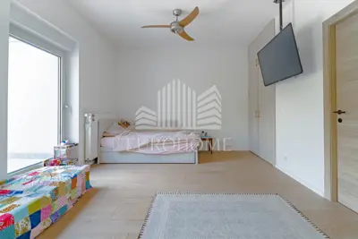 Apartment 203 m², Medveščak, newly renovated multi-level family apartment - 9