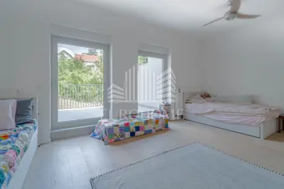 Apartment 203 m², Medveščak, newly renovated multi-level family apartment - 8