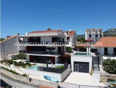Haus, Trogir, 302 m², 1 291 000 € - 2
