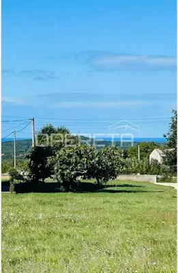 Lovreč, Sveti Lovreč, 715,00 m², 105.000,00 EUR