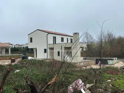 Kuća 150 m², Nedešćina - bazen i 3 spavaće sobe - 3