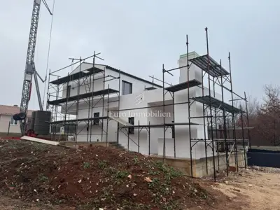 Kuća 150 m², Nedešćina - bazen i 3 spavaće sobe - 6