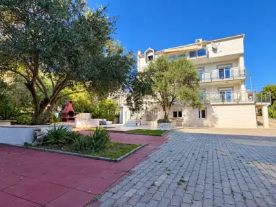 Haus 220 m², Novalja - 10 Parkplätze und Gartenfläche - 22