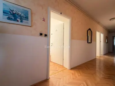 Haus 220 m², Novalja - 10 Parkplätze und Gartenfläche - 4