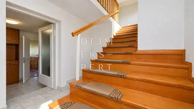 Brckovljani, Obiteljska kuća u mirnom okruženju - 267 m² - 12