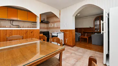 Brckovljani, Obiteljska kuća u mirnom okruženju - 267 m² - 7