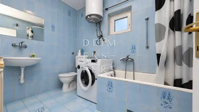 Brckovljani, Obiteljska kuća u mirnom okruženju - 267 m² - 16