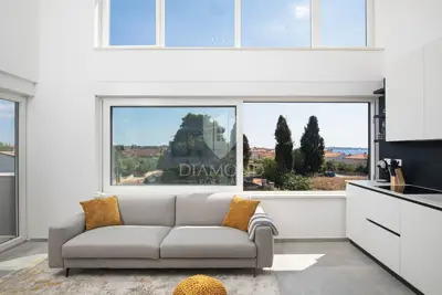 Luksuzan penthouse 200m od mora, Fažana!