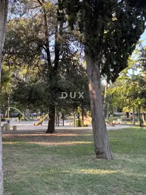 Stan 69,6 m², Zadar - Vruljica, pogled na park i kanal - 12
