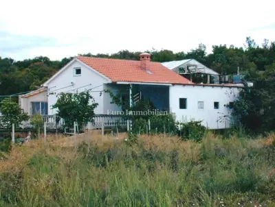 House with a spacious yard in a peaceful setting, Krk