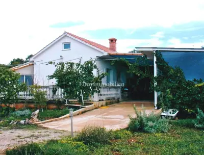 House with a spacious yard in a peaceful setting, Krk - 2