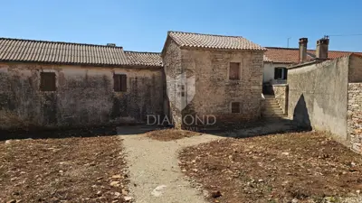 Kamena starina 250 m², Sveti Petar u Šumi, tri objekta - 6