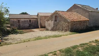 Kamena starina 250 m², Sveti Petar u Šumi, tri objekta - 3