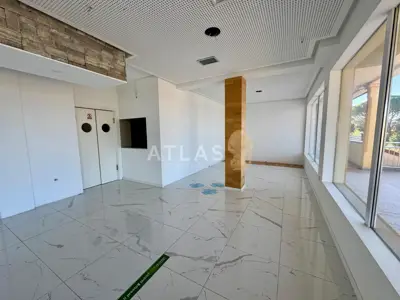 Krk | commercial space in the center of Malinska