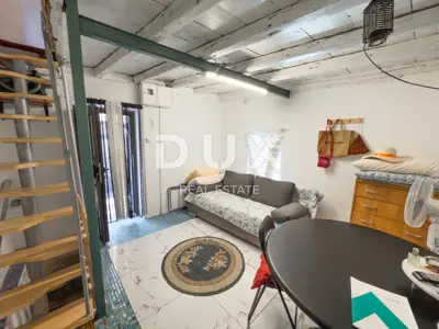 Haus 36 m², Draga Bašćanska - alter Teil des Ortes, Parkplatz in der Nähe