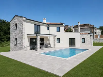 Kuća 171 m², Poreč - bazen i okućnica