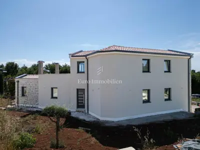 Kuća 171 m², Poreč - bazen i okućnica - 8