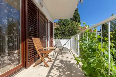 Stan 100 m², Firule, Split - privatna kuća i 3 balkona - 11