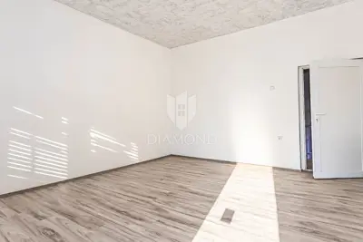 Stan 74 m², Pula Centar - stara gradska jezgra - 10