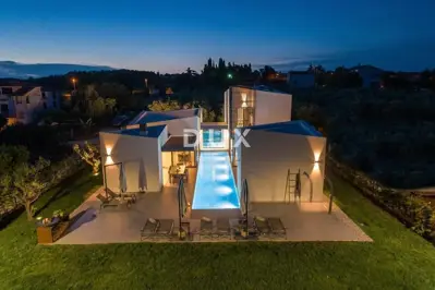 ISTRA, POREČ - Designer villa with pool and sea view