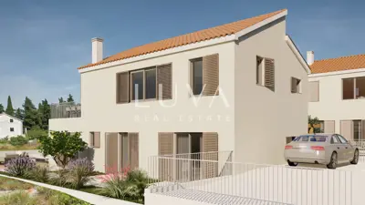 Građevinsko zemljište 412 m², Škrip na Braču - građevinska dozvola - 2