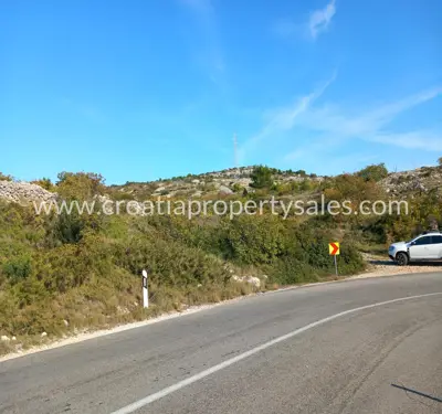 Grundstück, Brač, 14 913 m², 137 500 € - 8