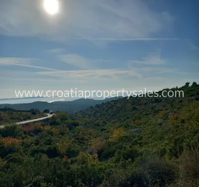 Grundstück, Brač, 14 913 m², 137 500 € - 7
