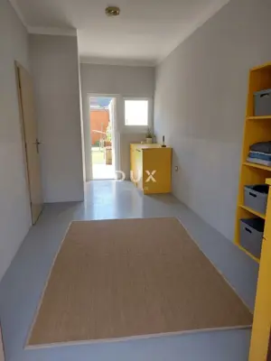 Haus 180 m², Borongaj - zwei Wohneinheiten - 8