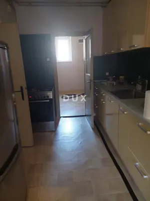 Haus 180 m², Borongaj - zwei Wohneinheiten - 11