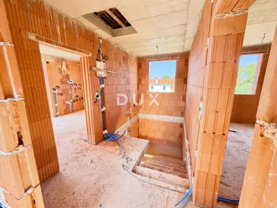 Haus 172 m², Umag - Rohbau, ruhige Umgebung - 22
