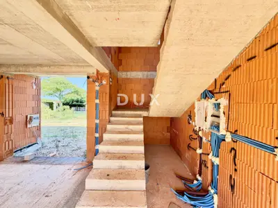 Haus 172 m², Umag - Rohbau, ruhige Umgebung - 9