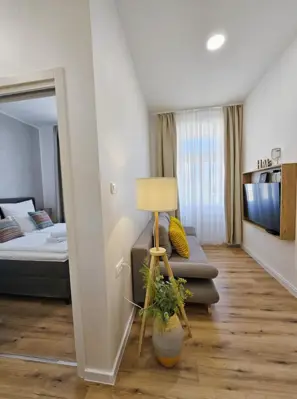 Sniženo! ! pula, stoja, 3 odvojene stambene jedinice nedaleko mora, sniž - 10