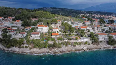 Brač, Sumartin, vila sa pogledom na more