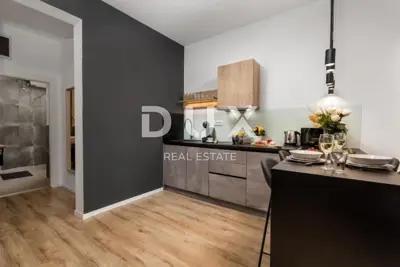 Wohnung 135 m², Rijeka Centar - 3 Apartments mit Balkonen - 11