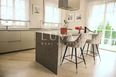 Villa 288 m², Vabriga - Pool und überdachte Terrasse - 12