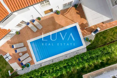 Villa 288 m², Vabriga - Pool und überdachte Terrasse - 3