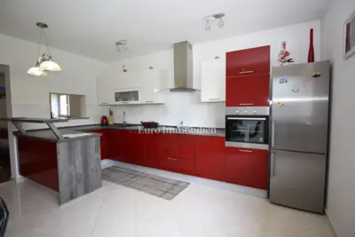 House 280 m², Labin - 1,840 m² of land and two residential units - 4