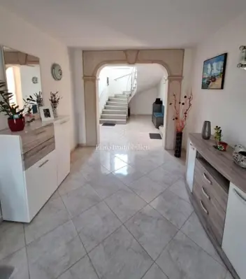 House 280 m², Labin - 1,840 m² of land and two residential units - 17