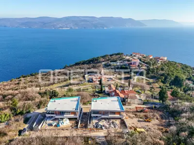 Vila 420 m², Plomin - panoramski pogled na more - 2