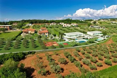 Istra, Kaštelir-Labinci, villa, 216.42 m², pool, garage - 16