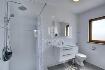 Kuća 280 m², Brajkovići - bazen i velika parcela - 22
