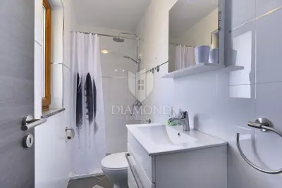 Kuća 280 m², Brajkovići - bazen i velika parcela - 20