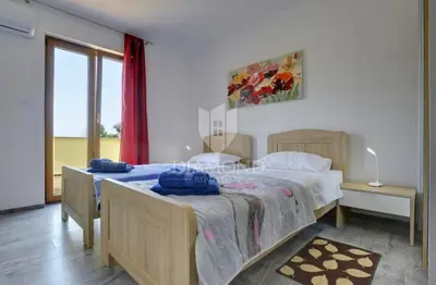 Kuća 280 m², Brajkovići - bazen i velika parcela - 18