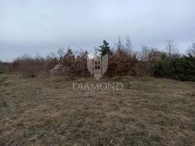 Land 11,814 m², Svetvinčenat - building part and infrastructure - 2
