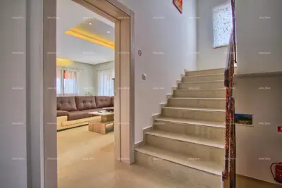 Haus Svetvinčenat, 294 m² - 8